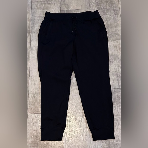Yogalicious Lux Avenue Black Side Zip Pocket Jogger Pants Size XL EUC - Picture 2 of 6
